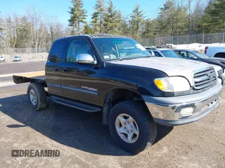 2000 Toyota Tundra SR5 with VIN 5TBBT4412YS020908, listed as a IAAI auction lot 41787247 with 190,156 mi miles and . Bid and sale history available at DreamBid. Image 1.