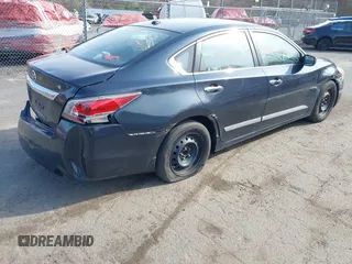 2015 Nissan Altima 2.5 z VIN 1N4AL3AP0FC124842, wystawiony jako IAAI lot #42066237 z przebiegiem 147 853 mil mil oraz . Historia ofert i sprzedaży dostępna na DreamBid. Obrazek 4.