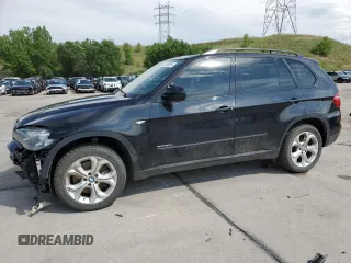 2013 BMW X5 xDrive50i with VIN 5UXZV8C54DL426968, listed as a Copart auction lot 62392855 with 39,723 mi miles and Salvage title. Bid and sale history available at DreamBid. Image 1.