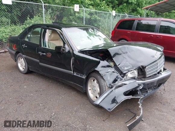 1998 Mercedes-Benz C 230/260/280/320 с VIN WDBHA23G8WA544140, выставлен на аукционе IAAI как лот 42531224 с пробегом 191 545 миль миль и . История ставок и продаж доступна на DreamBid. Изображение 1.