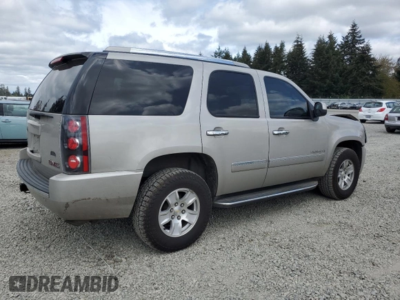 2009 GMC Yukon Denali z VIN 1GKFK03289R254554, wystawiony jako Copart lot #55094455 z przebiegiem 200 207 mil mil oraz Szkoda całkowita • Salvage title. Historia ofert i sprzedaży dostępna na DreamBid. Obrazek 3.