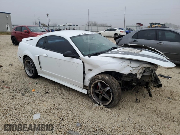 2000 Ford Mustang GT with VIN 1FAFP42XXYF299664, listed as a Copart auction lot 43039945 with 0 mi miles and Salvage Title. Bid and sale history available at carsss.com. Image 4.