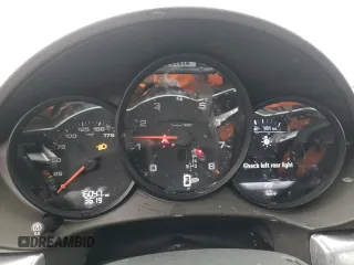 2024 Porsche 718 Cayman z VIN WP0AA2A88RK255448, wystawiony jako Copart lot #49847655 z przebiegiem 16 047 mil mil oraz Szkody całkowita. Historia ofert i sprzedaży dostępna na DreamBid. Obrazek 9.