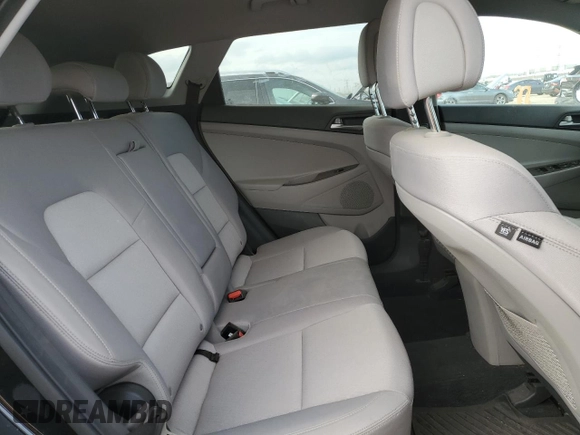 2018 Hyundai Tucson SEL z VIN KM8J3CA47JU732064, wystawiony jako Copart lot #54757445 z przebiegiem 33 631 mil mil oraz Szkody całkowita. Historia ofert i sprzedaży dostępna na DreamBid. Obrazek 10.