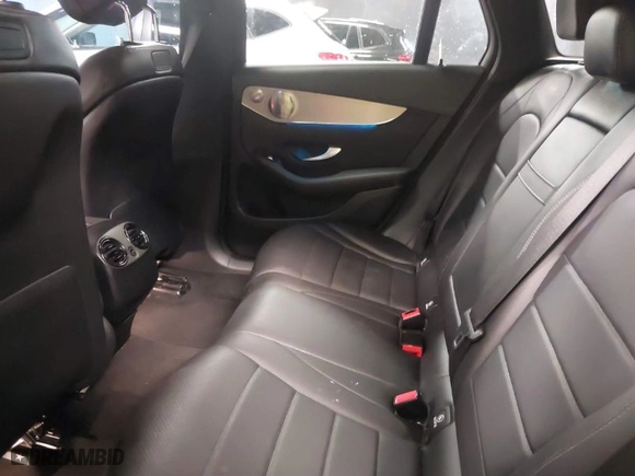 2019 Mercedes-Benz GLC with VIN WDC0G4KB2KV135272, listed as a IAAI auction lot 41445136 with 70,750 mi miles. Bid and sale history available at carsss.com. Image 8.