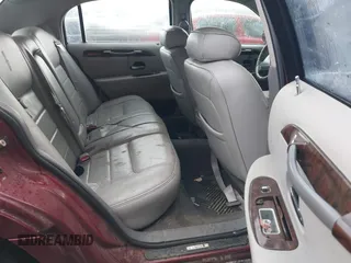 1998 Lincoln Town Car Signature z VIN 1LNFM82W8WY688852, wystawiony jako IAAI lot #42365729 z przebiegiem 194 232 mil mil oraz . Historia ofert i sprzedaży dostępna na DreamBid. Obrazek 8.