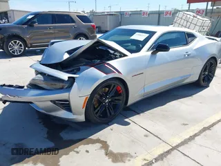 2018 Chevrolet Camaro 2SS with VIN 1G1FH1R78J0124441, listed as a IAAI auction lot 41801315 with 53,937 mi miles and . Bid and sale history available at DreamBid. Image 17.
