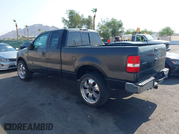 2007 Ford F-150 XLT z VIN 1FTPX14V67KD12229, wystawiony jako IAAI lot #42749433 z przebiegiem 156 168 mil mil oraz . Historia ofert i sprzedaży dostępna na DreamBid. Obrazek 3.