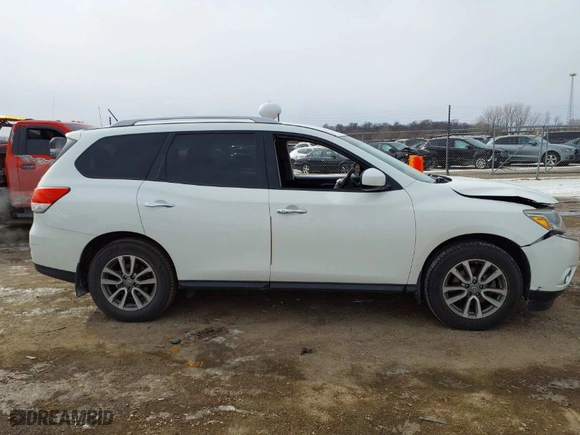 2016 Nissan Pathfinder Platinum with VIN 5N1AR2MM8GC602572, listed as a IAAI auction lot 41619319 with 81,569 mi miles. Bid and sale history available at carsss.com. Image 14.
