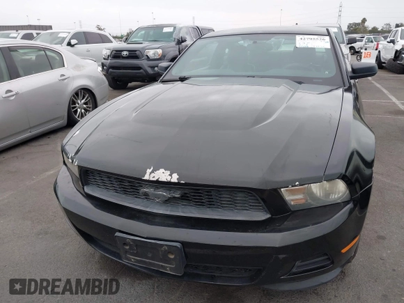 2012 Ford Mustang Premium с VIN 1ZVBP8AM9C5273477, выставлен на аукционе IAAI как лот 42795526 с пробегом 111 438 миль миль и . История ставок и продаж доступна на DreamBid. Изображение 12.