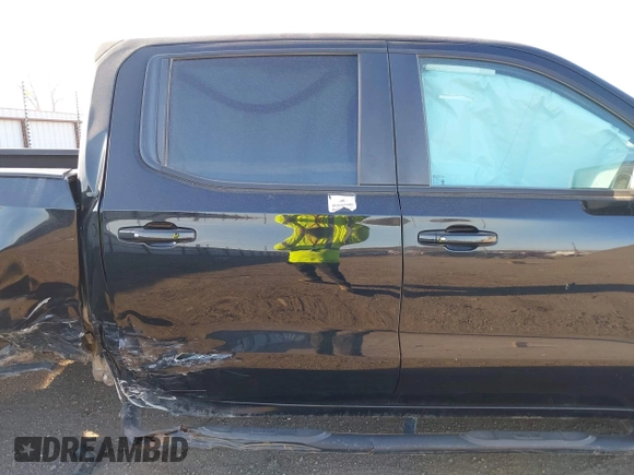 2019 Chevrolet Silverado 1500 LT with VIN 3GCUYDED0KG168295, listed as a IAAI auction lot 40256641 with 102,415 mi miles. Bid and sale history available at carsss.com. Image 14.