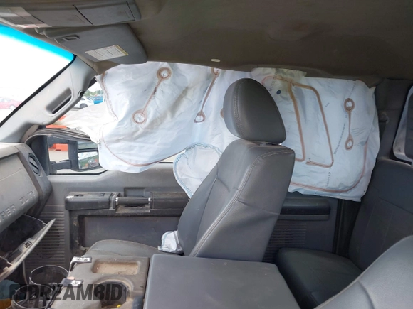 2015 Ford F-250 XLT with VIN 1FT7X2B64FED19002, listed as a IAAI auction lot 42194032 with 249,106 mi miles and . Bid and sale history available at DreamBid. Image 5.