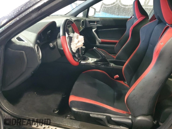 2019 Toyota 86 GT z VIN JF1ZNAE17K9702661, wystawiony jako Copart lot #52847335 z przebiegiem 69 831 mil mil oraz Czysty tytuł • Clean title. Historia ofert i sprzedaży dostępna na DreamBid. Obrazek 7.