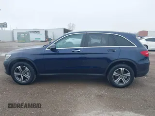 2019 Mercedes-Benz GLC with VIN WDC0G4JB6K1002622, listed as a IAAI auction lot 41647656 with 42,732 mi miles. Bid and sale history available at carsss.com. Image 15.