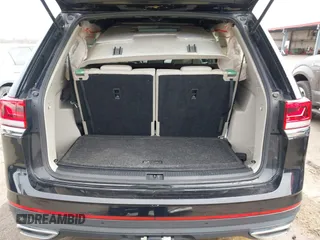 2022 Volkswagen Atlas 3.6L V6 SE w/Technology with VIN 1V2HR2CA9NC548835, listed as a IAAI auction lot 41532251 with 22,354 mi miles. Bid and sale history available at carsss.com. Image 8.
