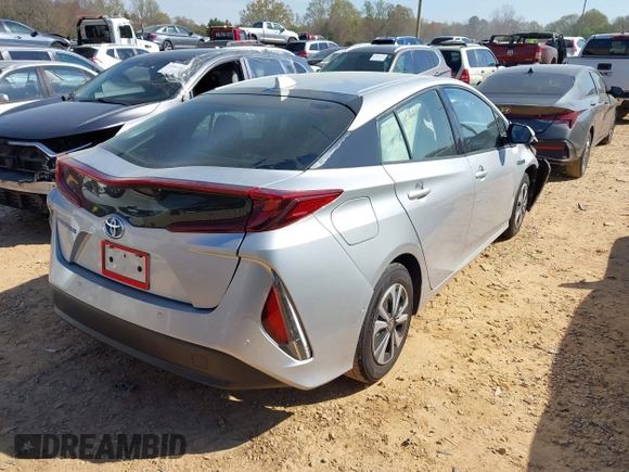 2017 Toyota Prius Plus with VIN JTDKARFP2H3049144, listed as a IAAI auction lot 41908194 with 66,288 mi miles and . Bid and sale history available at DreamBid. Image 4.