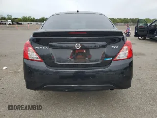 2016 Nissan Versa SV z VIN 3N1CN7AP1GL897445, wystawiony jako Copart lot #58663935 z przebiegiem 106 717 mil mil oraz Czysty tytuł • Clean title. Historia ofert i sprzedaży dostępna na DreamBid. Obrazek 6.