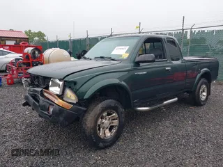 2000 Toyota Tacoma PreRunner with VIN 5TESM92N4YZ695931, listed as a IAAI auction lot 42352013 with 194,454 mi miles and . Bid and sale history available at DreamBid. Image 19.
