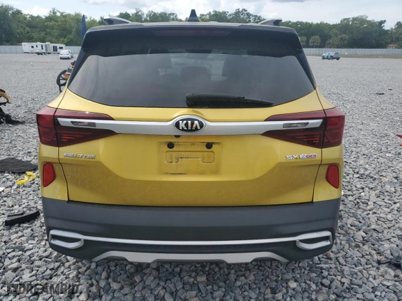 2021 Kia Seltos SX with VIN KNDETCA22M7044920, listed as a Copart auction lot 51586055 with NaN miles and Clean Title. Bid and sale history available at carsss.com. Image 6.