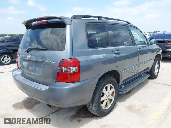 2004 Toyota Highlander z VIN JTEEP21A440009600, wystawiony jako IAAI lot #42377709 z przebiegiem 231 822 mil mil oraz . Historia ofert i sprzedaży dostępna na DreamBid. Obrazek 4.