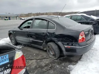 2003 Volkswagen Passat z VIN WVWPH63B53P393111, wystawiony jako Copart lot #44540375 z przebiegiem 188 772 mil mil oraz Czysty tytuł • Clean title. Historia ofert i sprzedaży dostępna na DreamBid. Obrazek 2.