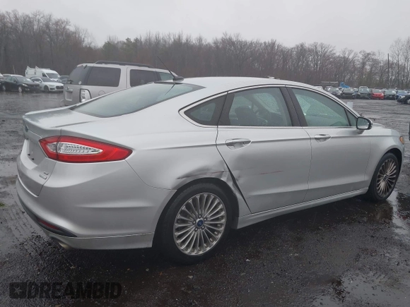 2013 Ford Fusion SE with VIN 3FA6P0HR4DR311449, listed as a IAAI auction lot 41860217 with 178,732 mi miles. Bid and sale history available at carsss.com. Image 6.