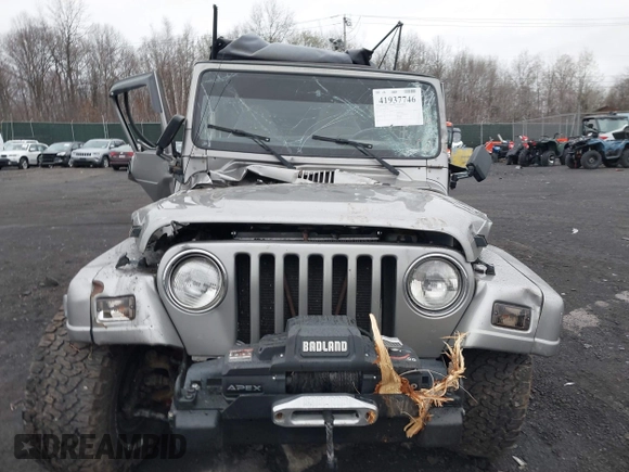 2001 Jeep Wrangler Sport with VIN 1J4FA49S41P355646, listed as a IAAI auction lot 41937746 with 160,634 mi miles. Bid and sale history available at carsss.com. Image 12.