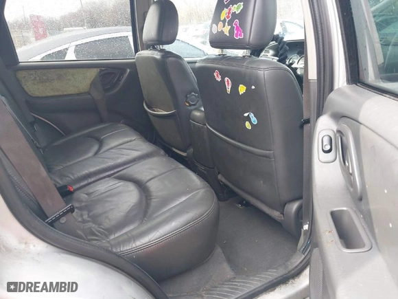 2005 Mazda Tribute s with VIN 4F2YZ96125KM10503, listed as a IAAI auction lot 41659255 with 68,855 mi miles. Bid and sale history available at carsss.com. Image 8.