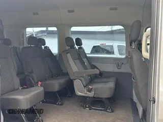 2017 Ford Transit z VIN 1FMZK1CG6HKA18059, wystawiony jako Copart lot #59103305 z przebiegiem 160 829 mil mil oraz Tytuł czysty. Historia ofert i sprzedaży dostępna na DreamBid. Obrazek 6.