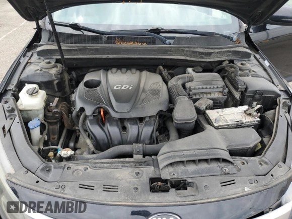 2013 Kia Optima LX z VIN 5XXGM4A73DG236538, wystawiony jako Copart lot #54799965 z przebiegiem 176 640 mil mil oraz Szkoda całkowita • Salvage title. Historia ofert i sprzedaży dostępna na DreamBid. Obrazek 11.