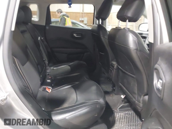 2020 Jeep Compass Latitude с VIN 3C4NJDBB8LT165150, выставлен на аукционе IAAI как лот 41991025 с пробегом 20 464 миль миль и . История ставок и продаж доступна на DreamBid. Изображение 8.