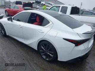 2022 Lexus IS 350 F Sport z VIN JTHGZ1B29N5054575, wystawiony jako IAAI lot #41580227 z przebiegiem 48 922 mil mil oraz . Historia ofert i sprzedaży dostępna na DreamBid. Obrazek 3.