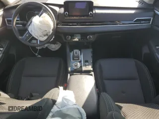 2023 Mitsubishi Outlander ES z VIN JA4J3TA80PZ028740, wystawiony jako Copart lot #42343545 z przebiegiem 26 206 mil mil oraz Szkoda całkowita • Salvage title. Historia ofert i sprzedaży dostępna na DreamBid. Obrazek 8.