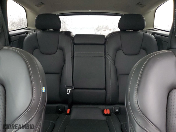 2021 Volvo XC60 Inscription with VIN YV4102RL1M1886615, listed as a Copart auction lot 46602505 with 35,260 mi miles and Salvage Title. Bid and sale history available at carsss.com. Image 10.