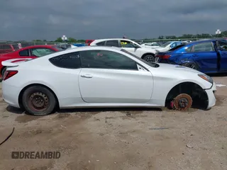 2016 Hyundai Genesis Coupe Ultimate z VIN KMHHU6KJ6GU133523, wystawiony jako IAAI lot #42174363 z przebiegiem Nie podano mil oraz . Historia ofert i sprzedaży dostępna na DreamBid. Obrazek 14.