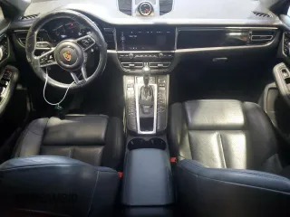 2021 Porsche Macan with VIN WP1AA2A50MLB04711, listed as a Copart auction lot 47349055 with 34,539 mi miles and Salvage Title. Bid and sale history available at DreamBid. Image 8.