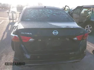 2019 Nissan Altima 2.5 SR with VIN 1N4BL4CV1KC170308, listed as a IAAI auction lot 41965287 with 115,595 mi miles. Bid and sale history available at carsss.com. Image 16.