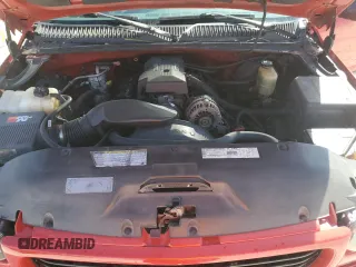 2000 GMC New Sierra 1500 SL with VIN 2GTEC19V3Y1237647, listed as a Copart auction lot 47478435 with 218,258 mi miles and Salvage Title. Bid and sale history available at carsss.com. Image 11.