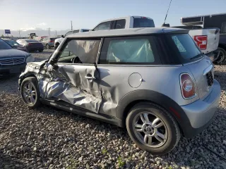 2011 MINI Hardtop z VIN WMWSU3C52BT094502, wystawiony jako Copart lot #56579965 z przebiegiem Nie podano mil oraz Szkoda całkowita • Salvage title. Historia ofert i sprzedaży dostępna na DreamBid. Obrazek 2.