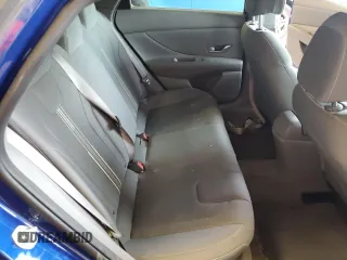 2021 Hyundai Elantra SEL z VIN 5NPLM4AG8MH007338, wystawiony jako Copart lot #51278775 z przebiegiem 62 673 mil mil oraz Szkoda całkowita • Salvage title. Historia ofert i sprzedaży dostępna na DreamBid. Obrazek 10.