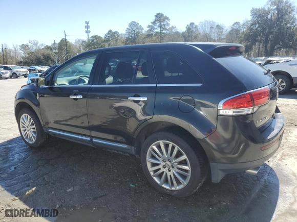 2013 Lincoln MKX with VIN 2LMDJ8JK2DBL05906, listed as a Copart auction lot 48340985 with 146,631 mi miles and Salvage Title. Bid and sale history available at carsss.com. Image 2.