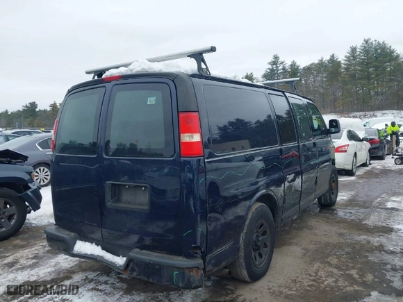 2009 Chevrolet Express Cargo Van with VIN 1GCFG15X991147555, listed as a IAAI auction lot 41548683 with 196,201 mi miles. Bid and sale history available at carsss.com. Image 4.