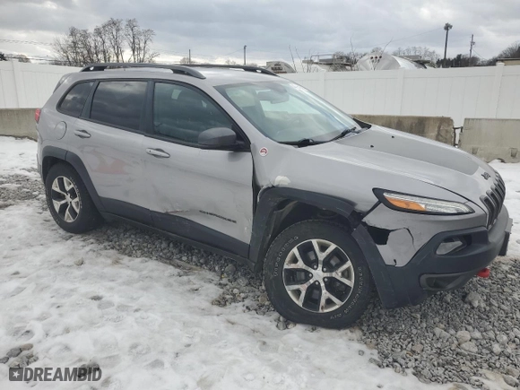 2018 Jeep Cherokee Trailhawk with VIN 1C4PJMBB4JD505406, listed as a Copart auction lot 42974585 with 82,782 mi miles and Salvage Title. Bid and sale history available at carsss.com. Image 4.