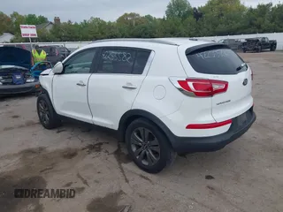 2013 Kia Sportage EX z VIN KNDPC3A22D7365381, wystawiony jako IAAI lot #42255582 z przebiegiem 239 561 mil mil oraz . Historia ofert i sprzedaży dostępna na DreamBid. Obrazek 3.