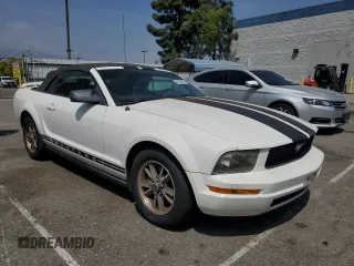 2005 Ford Mustang Deluxe with VIN 1ZVFT84NX55182674, listed as a Copart auction lot 54628895 with 113,265 mi miles and Clean Title. Bid and sale history available at carsss.com. Image 4.