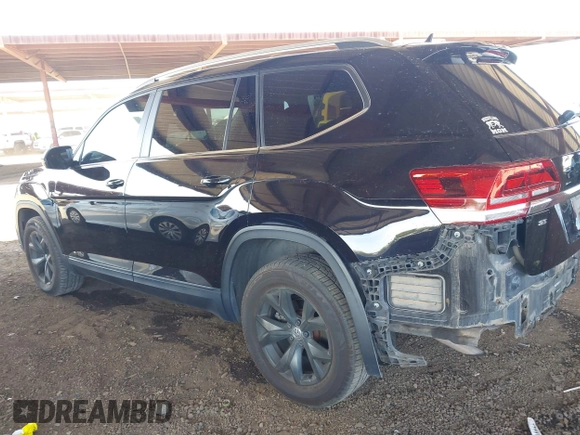 2018 Volkswagen Atlas SE with VIN 1V2CP2CA1JC600999, listed as a IAAI auction lot 42339421 with 133,490 mi miles and . Bid and sale history available at DreamBid. Image 12.