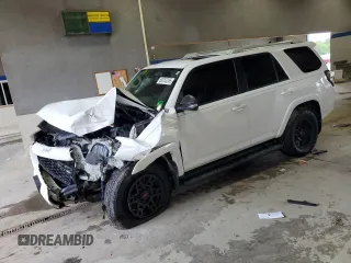 2014 Toyota 4Runner Limited with VIN JTEBU5JR0E5154981, listed as a Copart auction lot 58752255 with 161,567 mi miles and Salvage title. Bid and sale history available at DreamBid. Image 1.