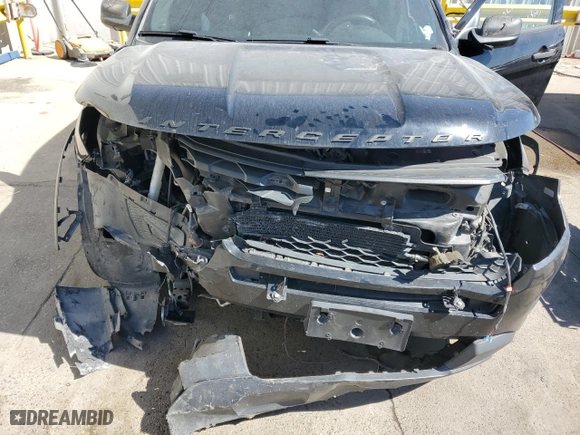 2017 Ford Police Interceptor Utility with VIN 1FM5K8AT9HGA79352, listed as a Copart auction lot 76532724 with 0 mi miles and Salvage Title. Bid and sale history available at carsss.com. Image 12.