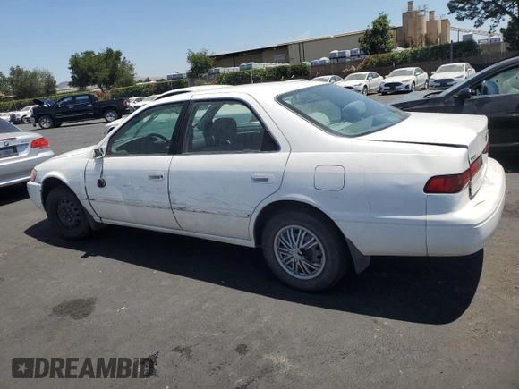 1997 Toyota Camry LE with VIN JT2BG22K7V0005405, listed as a Copart auction lot 58988545 with 268,952 mi miles and Salvage title. Bid and sale history available at DreamBid. Image 2.