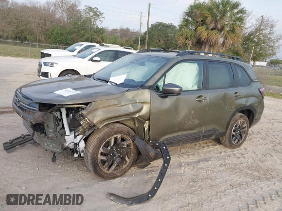 2025 Subaru Forester Limited z VIN JF2SLDRC1SH484884, wystawiony jako IAAI lot #41590511 z przebiegiem 4 933 mil mil oraz . Historia ofert i sprzedaży dostępna na DreamBid. Obrazek 14.